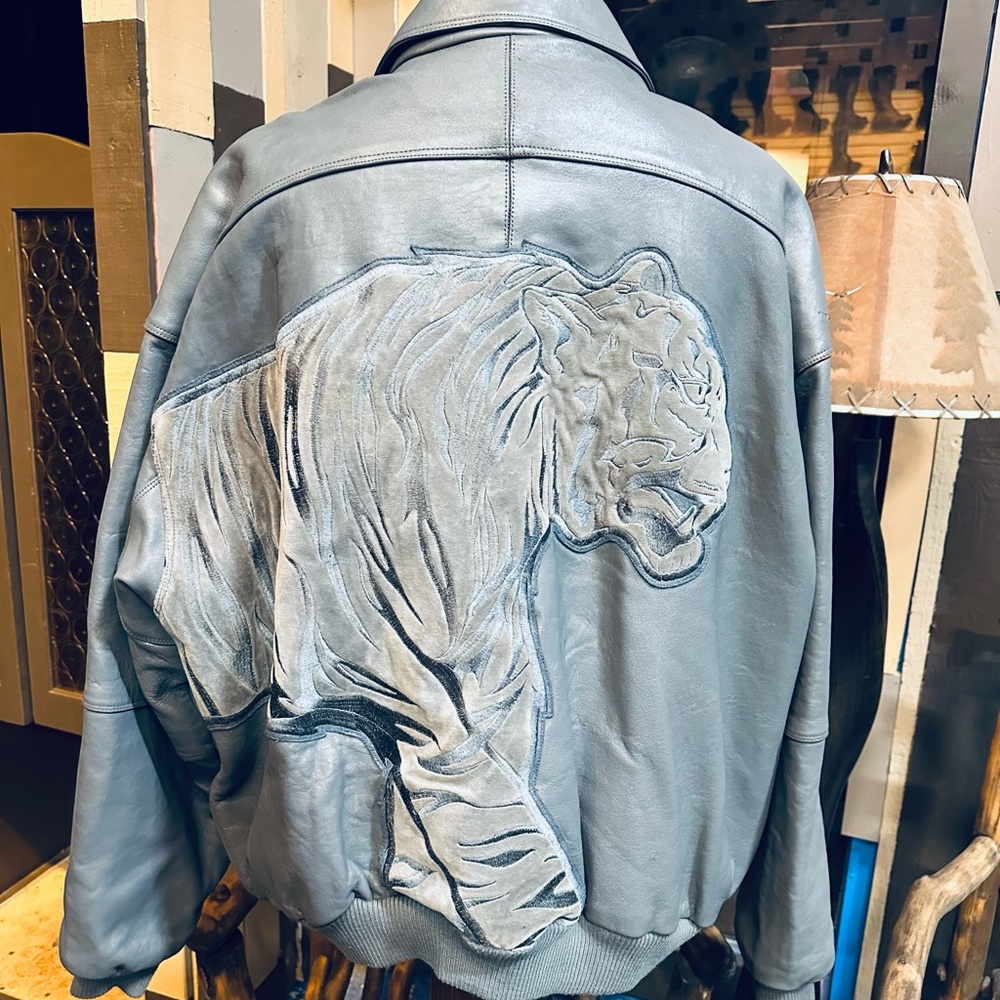 Pelle Pelle by Marc Buchanan Vintage Leather Jacket w/ Large Velvet Tiger Patch